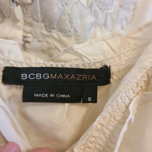 BCBG embroidered tank - Picture 2 of 6